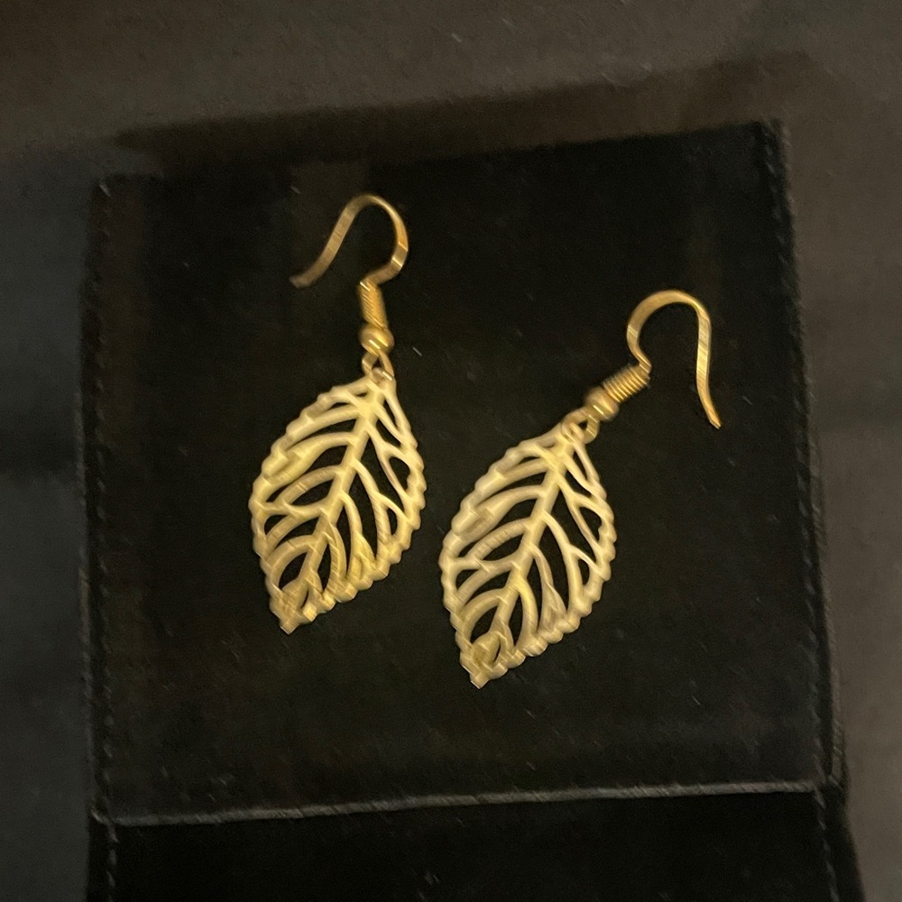 Elegant Gold Leaf Earrings